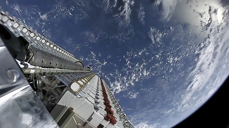 谷歌正在与SpaceX讨论在其Suncatcher计划框架内安装轨道数据中心。