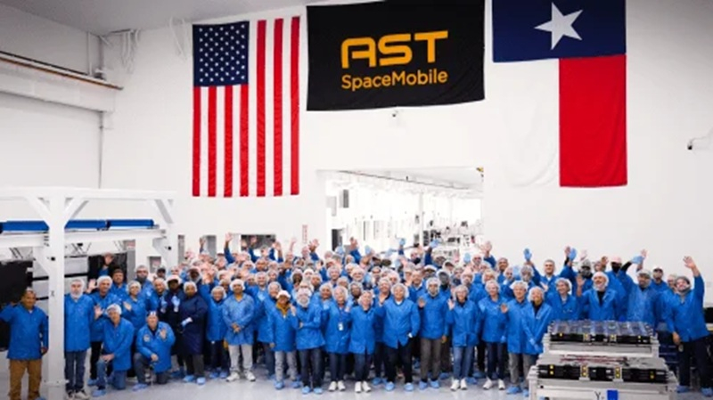 AST SpaceMobile 将面向智能手机的卫星互联网速度提升了近五倍