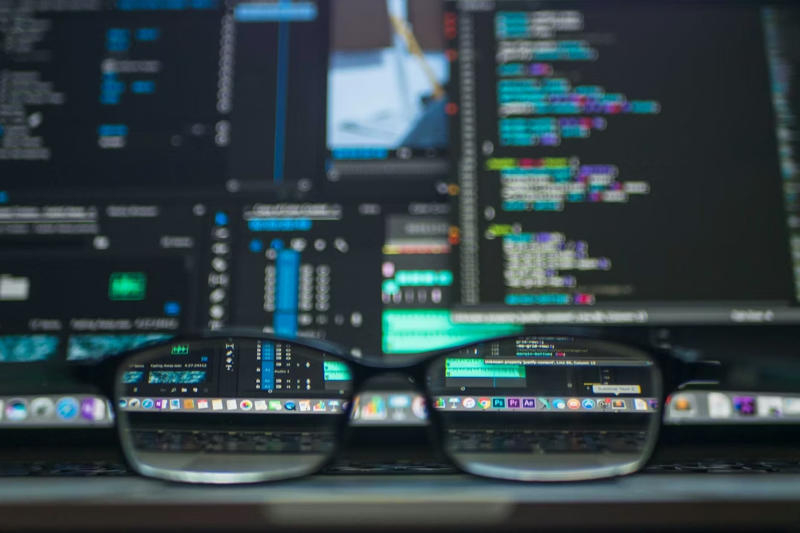 朝鲜网络罪犯利用AI深度伪造技术进行加密货币抢劫