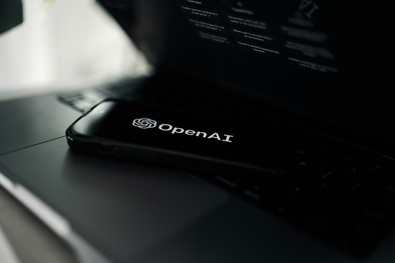 OpenAI 推出了 GPT‑Realtime‑2 和两种全新的语音版本，仅通过 API 可用