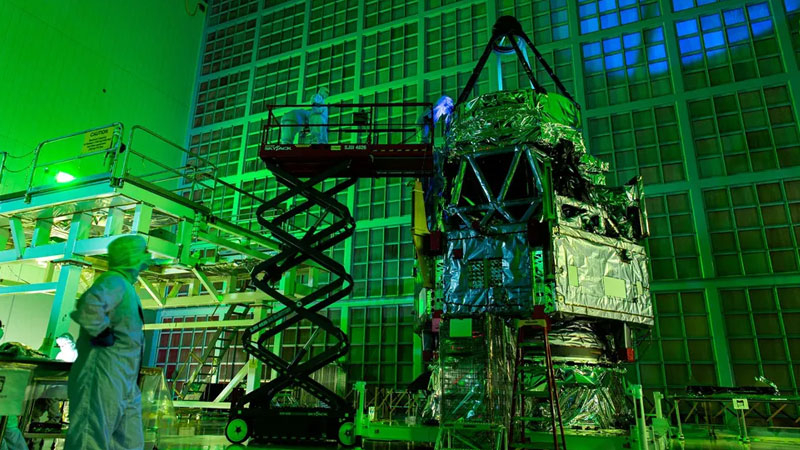 NASA宣布已完成新大型宇宙望远镜“罗曼”的主要测试，距发射不到五个月。