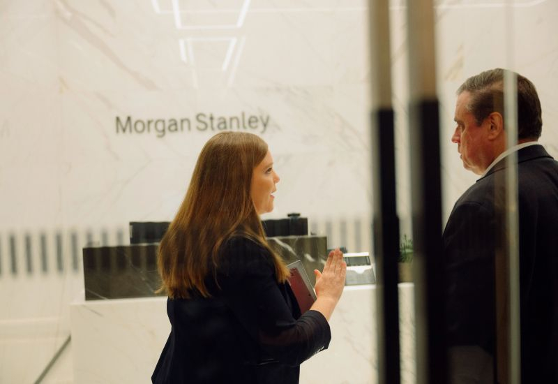 OpenAI将从私人投资者那里筹集额外的100亿美元，以支付人工智能相关费用。