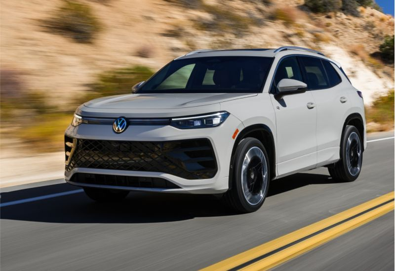 大众汽车因电池组问题召回约10万台电动汽车。