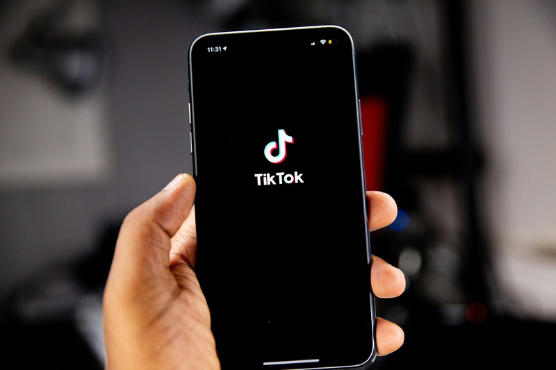 如果TikTok和Instagram因为它们的“依赖性”设计而受到影响。