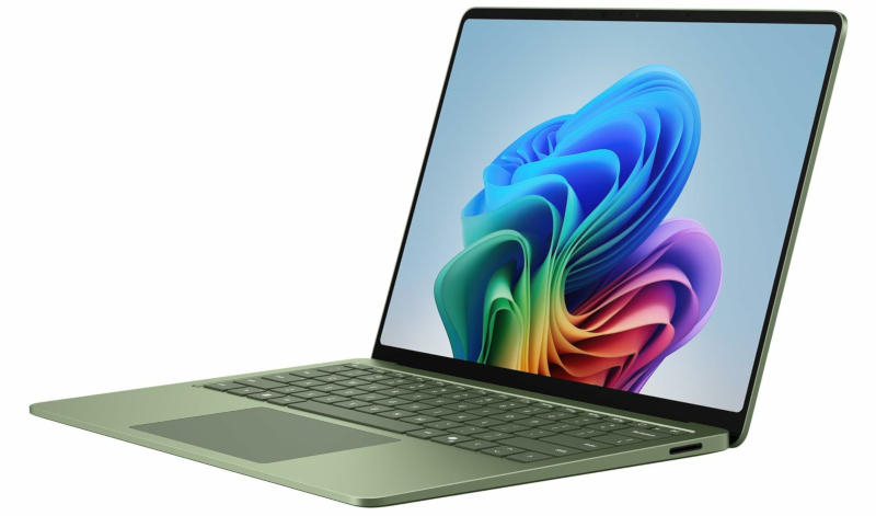 微软Surface Laptop 8搭载Snapdragon X2处理器：泄露后公布的细节与颜色选项