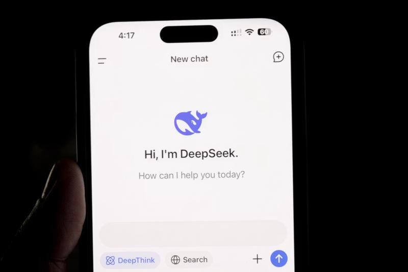 美国IT公司更倾向于AI DeepSeek，因为它成本低廉