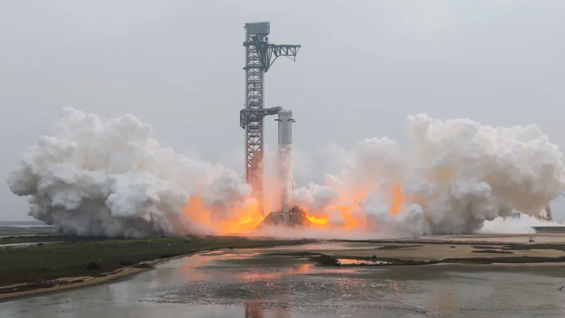 SpaceX完成了新型Super Heavy的初始发射试验，现已准备好Starship V3的发射。