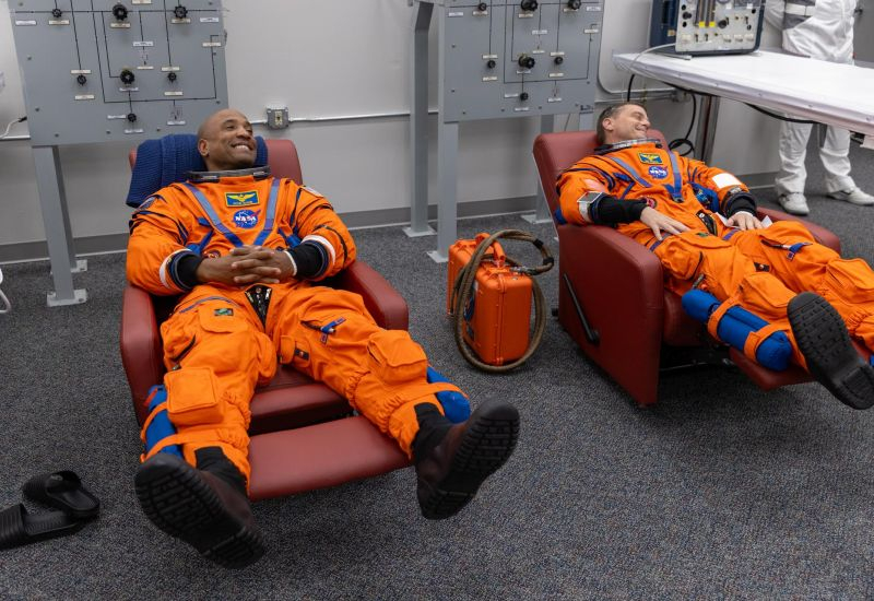 NASA现在允许宇航员在阿尔忒弥斯二号登月任务期间携带iPhone。