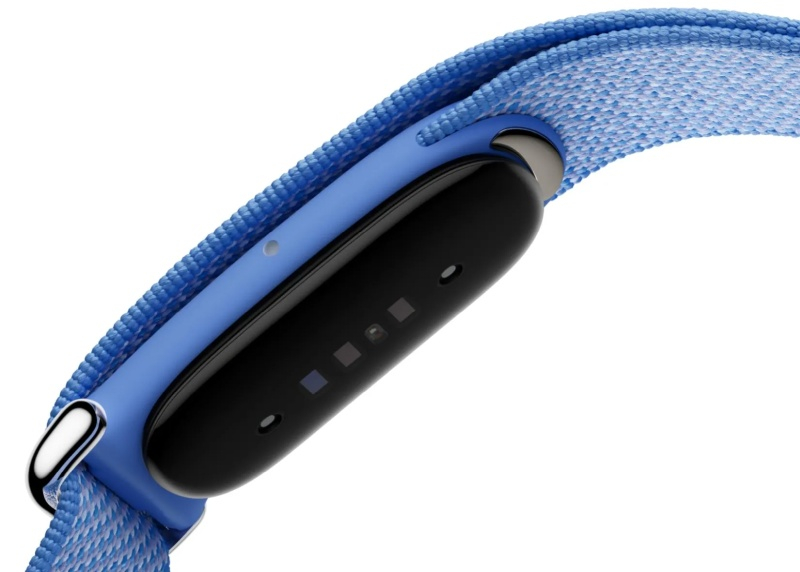 谷歌推出了Fitbit Air——一款轻量级无显示屏健身追踪器，售价99美元，可持续监测用户活动。