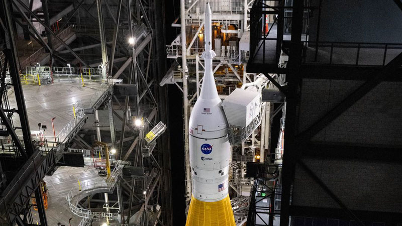 NASA宣布了载人登月的新时间表：Artemis II任务已确认并发射。