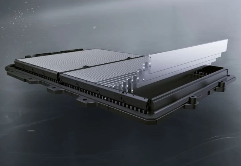 中国制造商比亚迪推出了基于磷酸铁锂的新型电池Blade Battery 2.0：它在九分钟内即可充至97%。