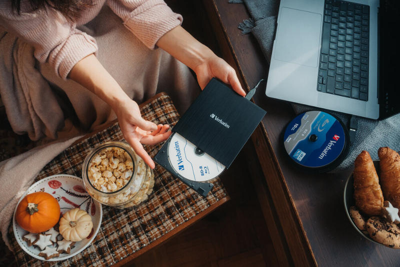 I‑O 数据和 Verbatim 保证继续生产蓝光驱动器和光盘