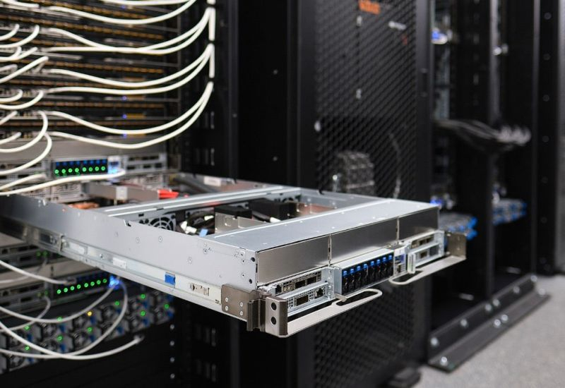 在中国，尽管获得许可，美国工业部表示尚未交付任何一台Nvidia H200。